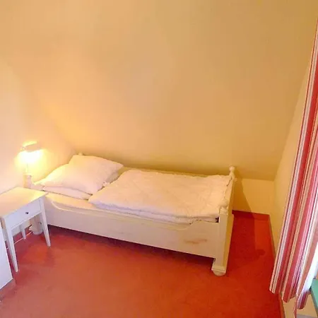 Holiday home Ferienhaussiedlung Strandperlen Weidenhof 3a Wustrow (Fischland)